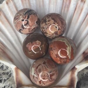 One Mookite Mini Sphere